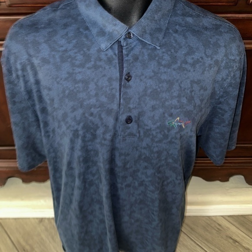 Men’s Pre Own As Is Greg Norman Size XL Blue Golf Shirt - Picture 1 of 3